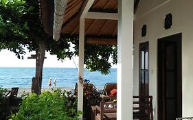 Volcano Beach Bungalow